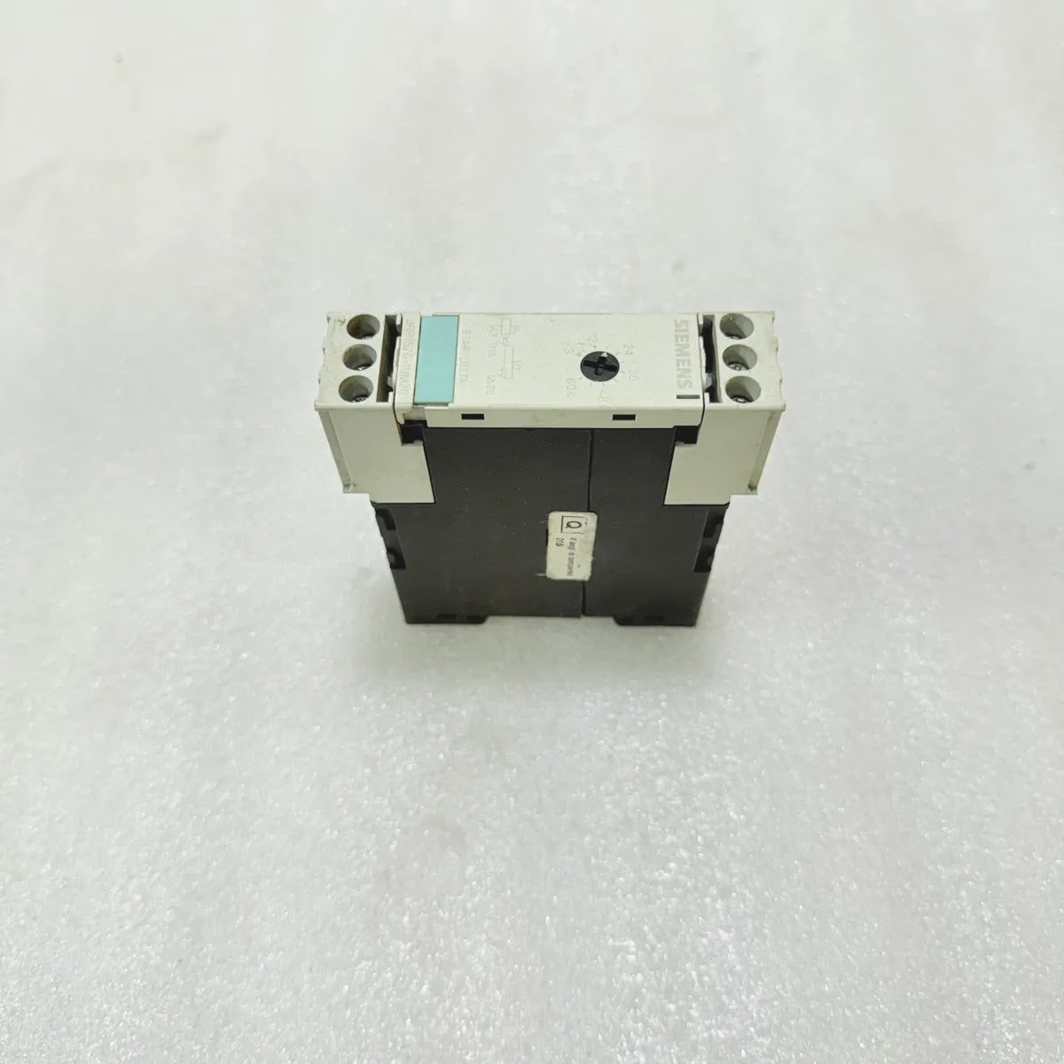 Siemens 3RP1576-1NM20 Star Delta Timing Relay