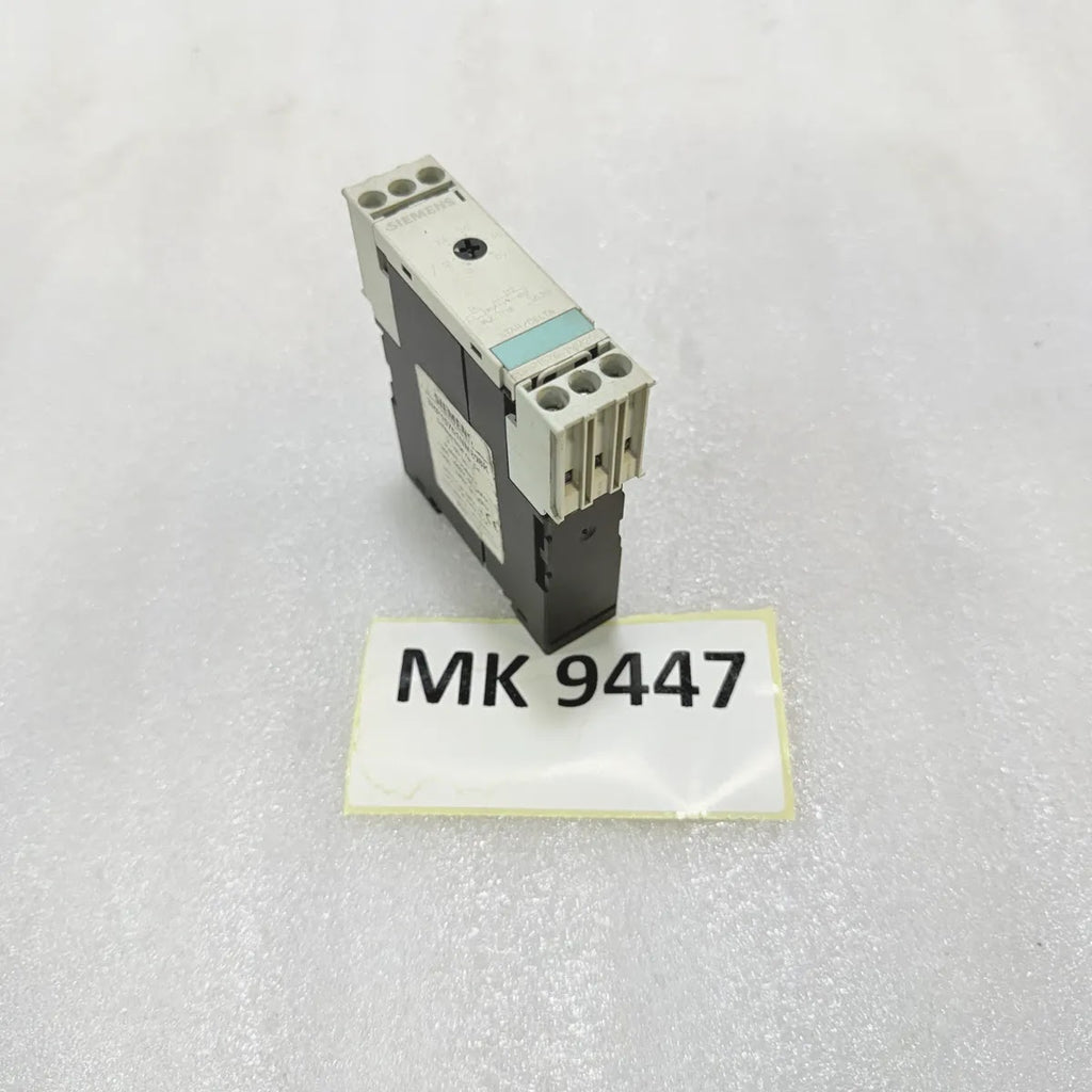 Siemens 3RP1576-1NM20 Star Delta Timing Relay