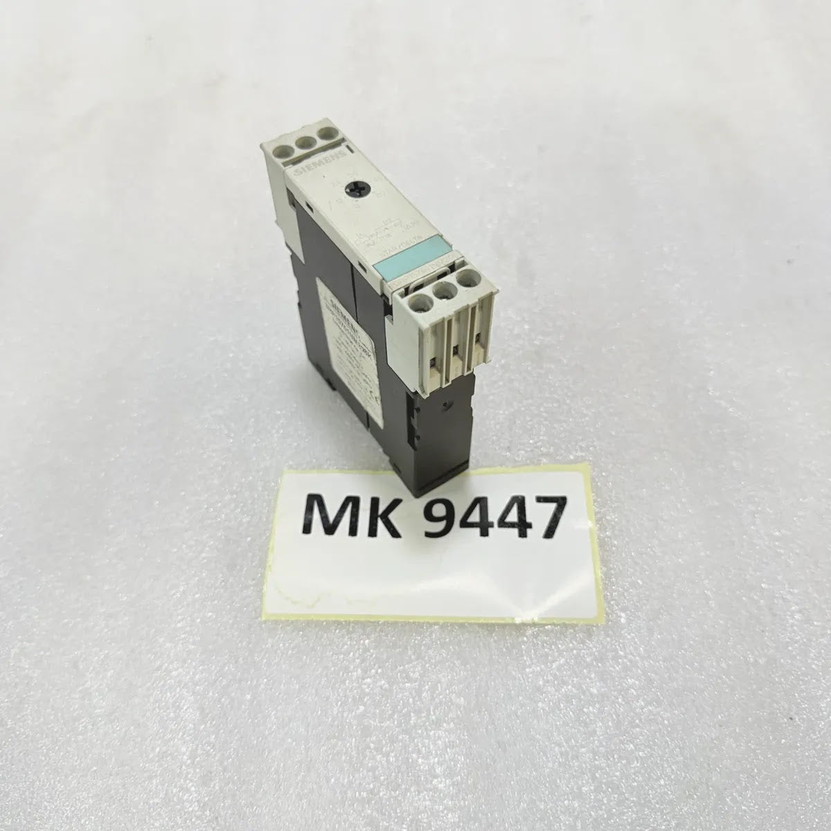 Siemens 3RP1576-1NM20 Star Delta Timing Relay