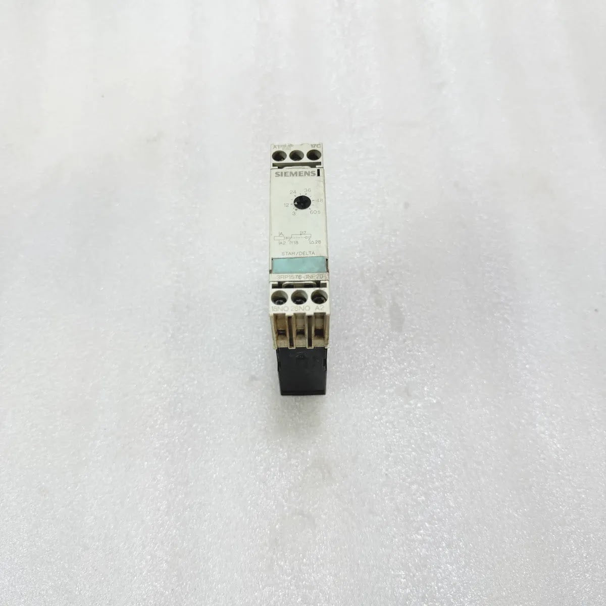 Siemens 3RP1576-1NP20 Star Delta Timing Relay