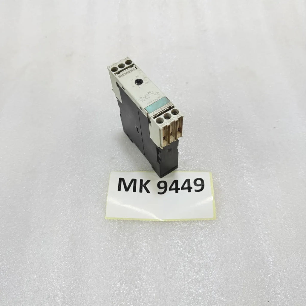 Siemens 3RP1576-1NP20 Star Delta Timing Relay