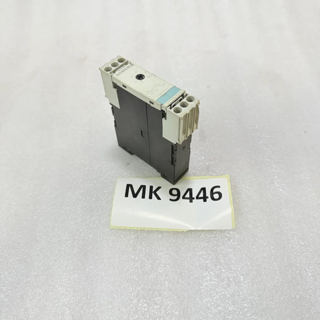 Siemens 3RP1576-1NP30 Star Delta Timing Relay