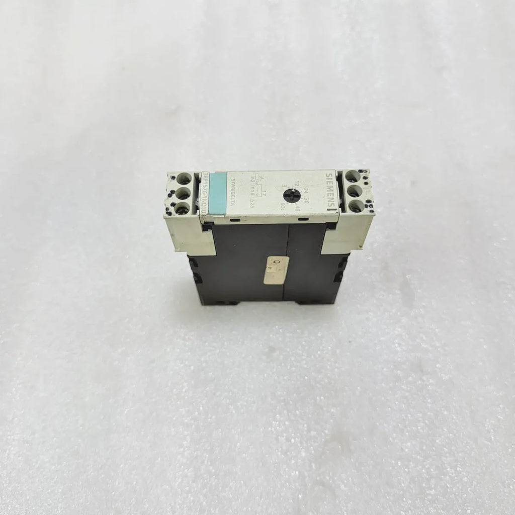 Siemens 3RP1576-1NQ30 Star Delta Timing Relay