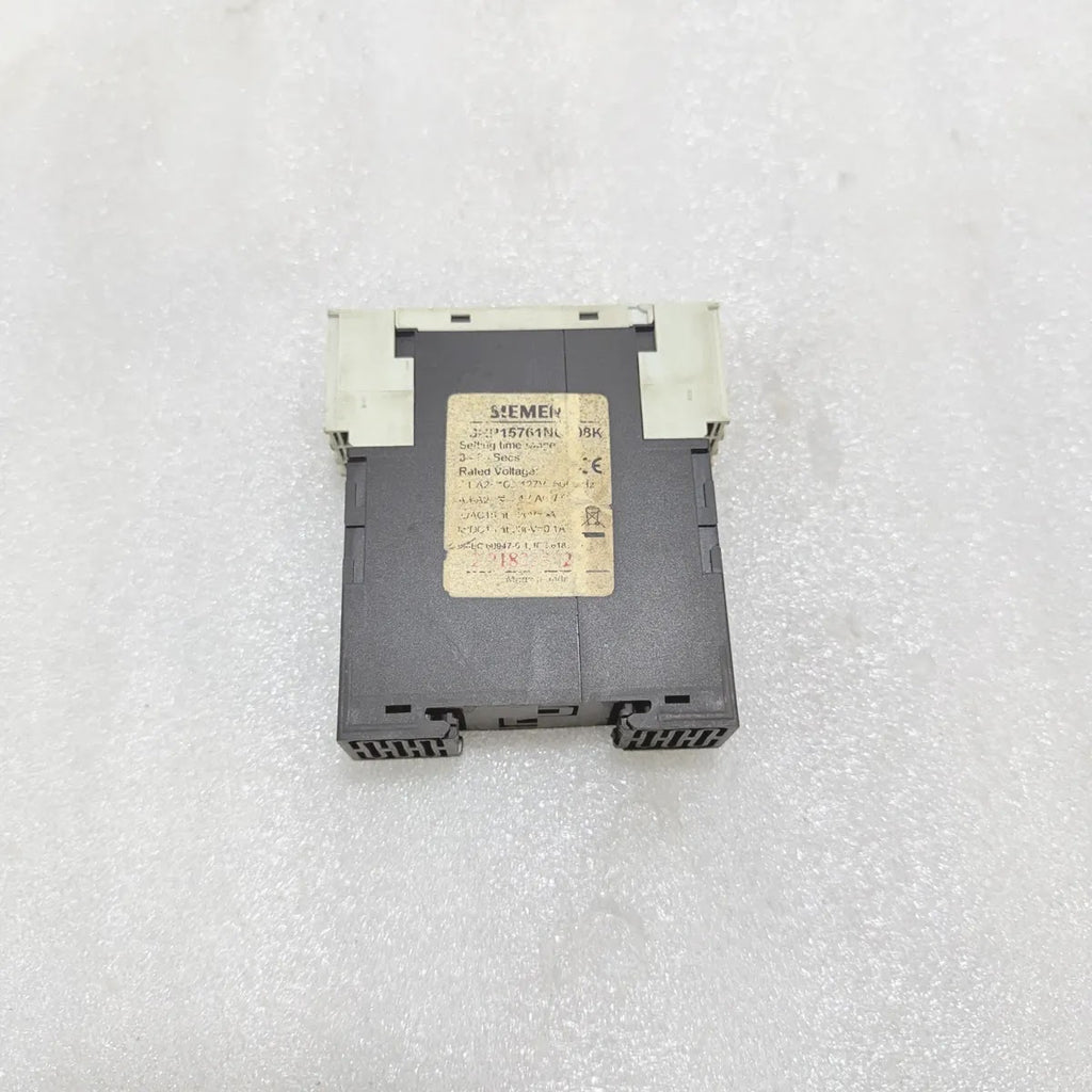 Siemens 3RP1576-1NQ30 Star Delta Timing Relay