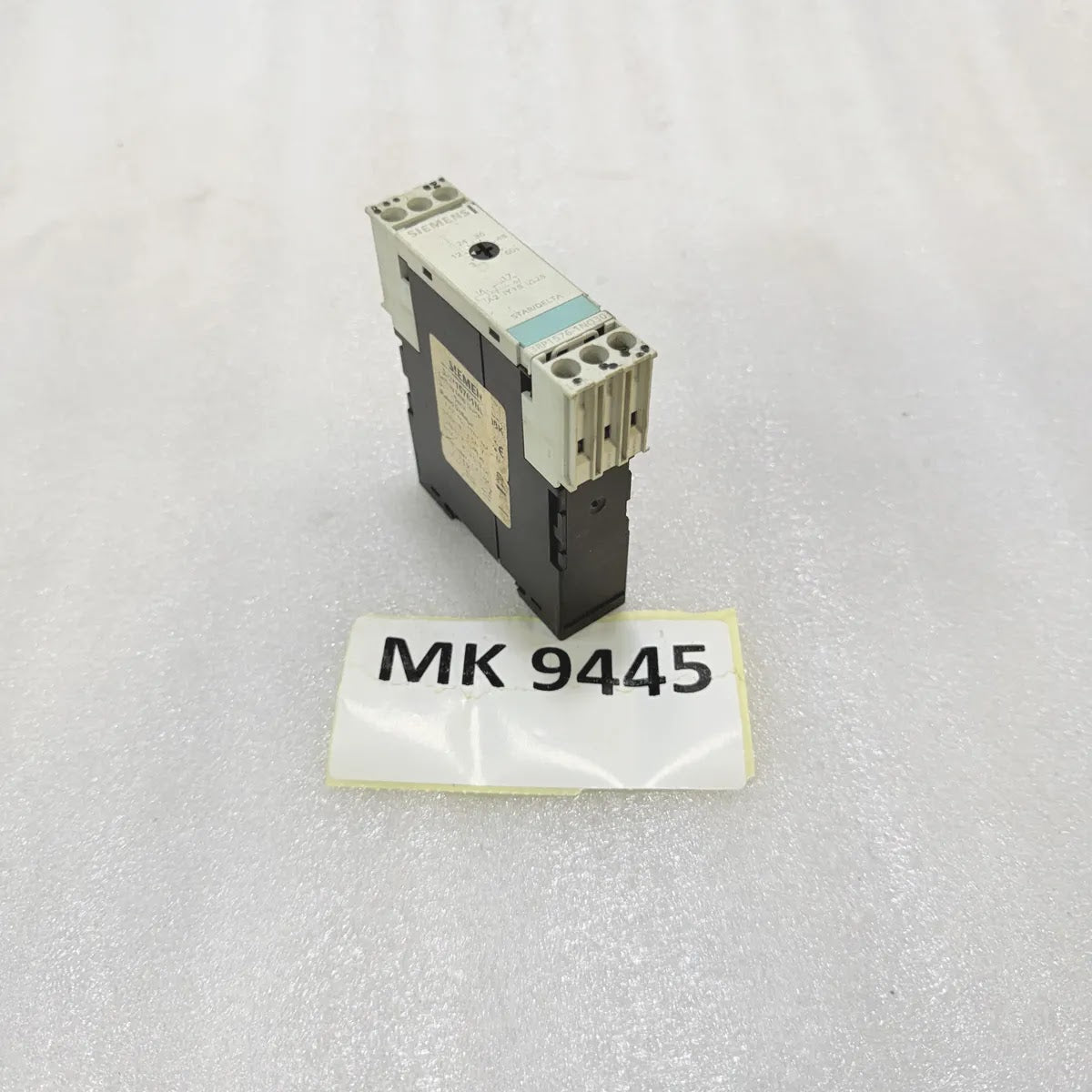 Siemens 3RP1576-1NQ30 Star Delta Timing Relay