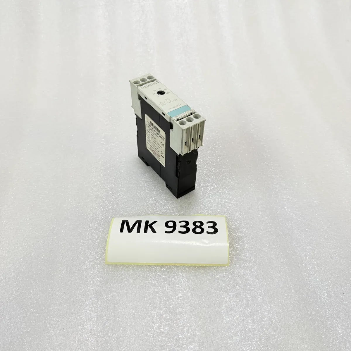 Siemens 3RP1576-1NP30 Star-Delta Timing Relay 3-60s 200-240V / 24V AC/DC