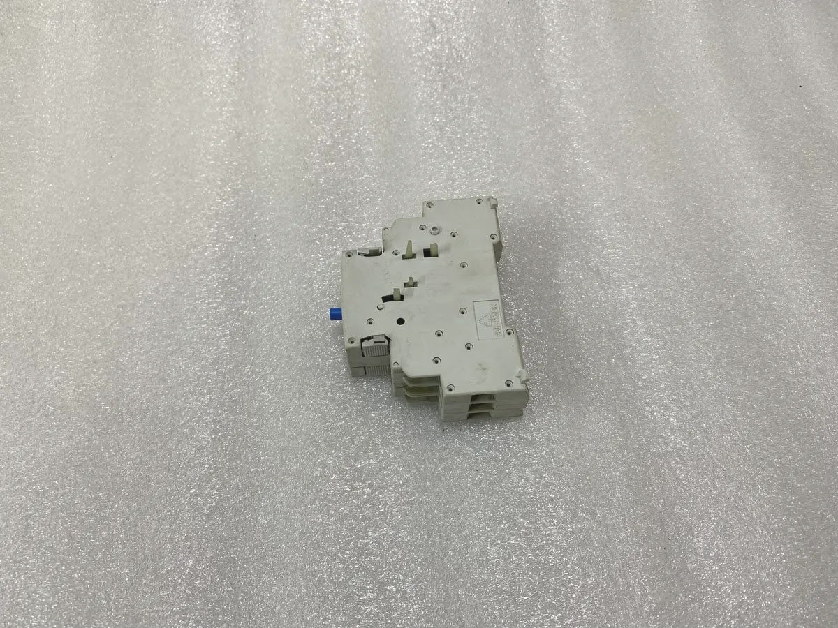 Siemens 3RV1901-1A Auxiliary Switch + 3RV1921-1M Signalling Switch