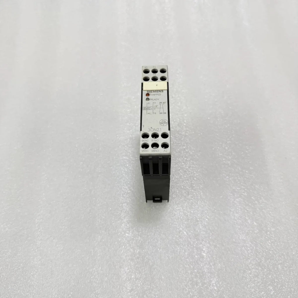 Siemens 3UN2100-0AN7 Thermistor Motor Protection Relay 220-240V 1NO 1NC