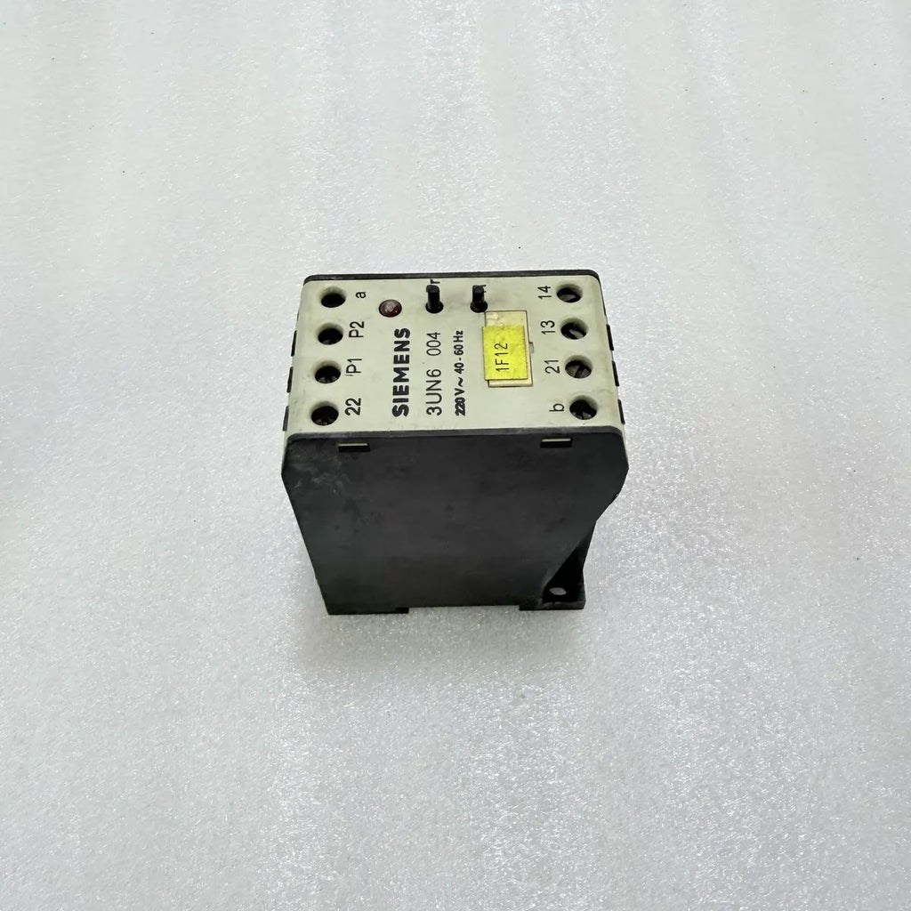 Siemens 3UN6 004 Thermistor Motor Protection Relay 220V PTC Input