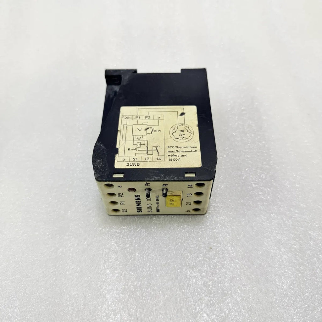 Siemens 3UN6 004 Thermistor Motor Protection Relay 220V PTC Input