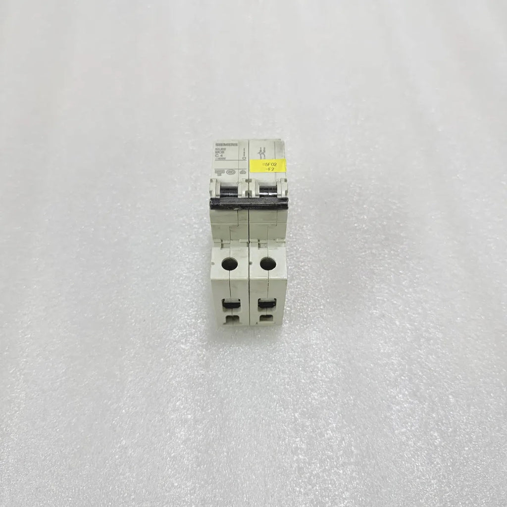 Siemens 5SL62 C4 2 Pole MCB 4A Pre-Owned