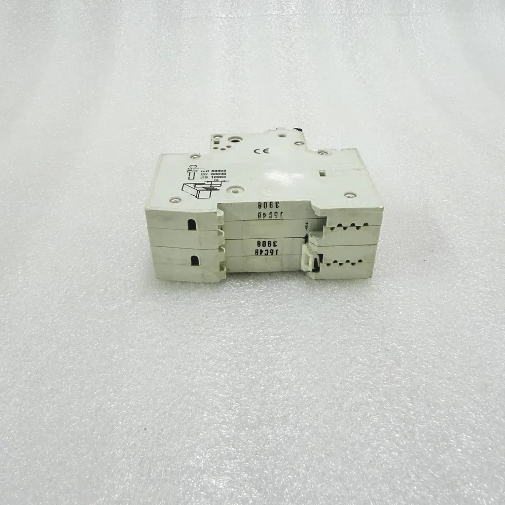 Siemens 5SL62 C4 2 Pole MCB 4A Pre-Owned
