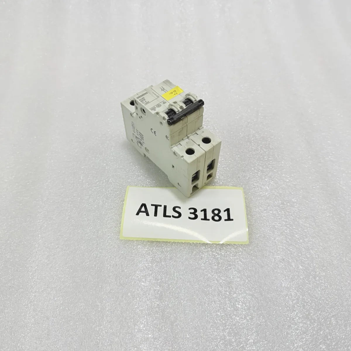 Siemens 5SL62 C4 2 Pole MCB 4A Pre-Owned