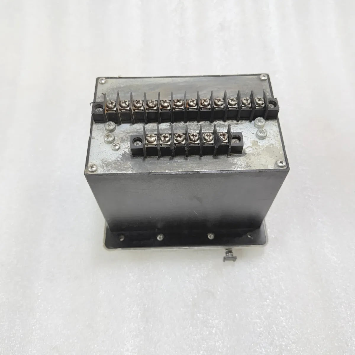 Siemens 7PJ1132-HR Auxiliary Relay DC 110V 2NO Pre-Owned