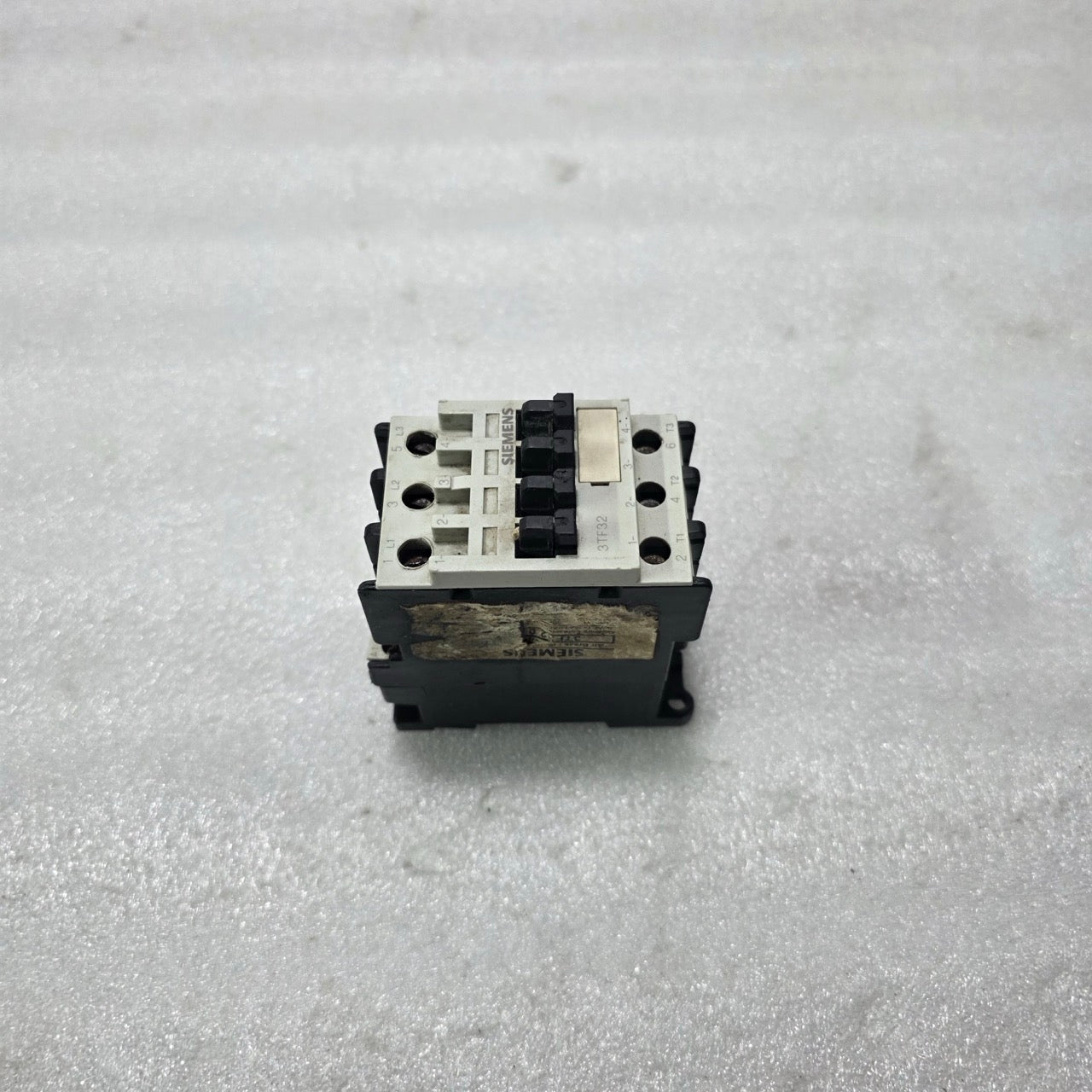SIEMENS 3TF3200 AC CONTACTOR 3-POLE 230V 50/60HZ