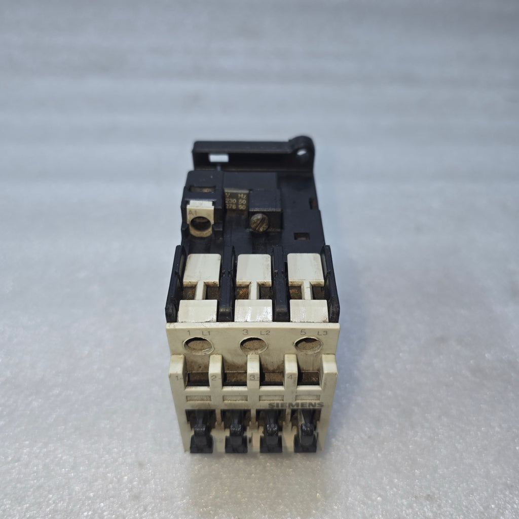 SIEMENS 3TF3200 AC CONTACTOR 3-POLE 230V 50/60HZ
