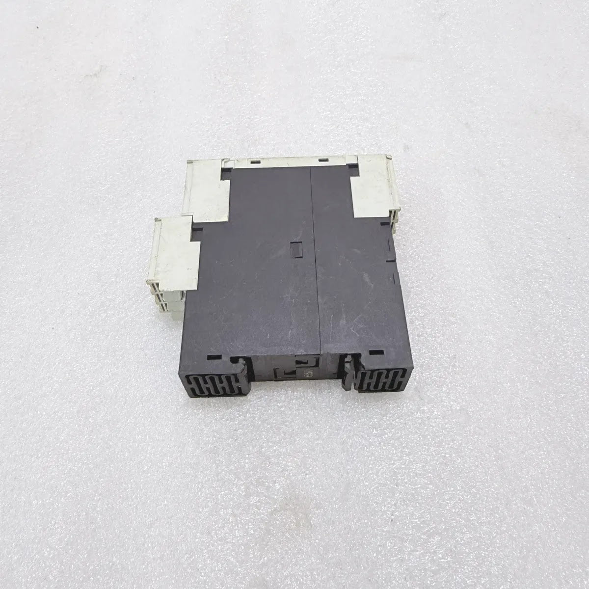 Siemens SIRIUS 3RN1010-1CM00 Thermistor Motor Protection Relay