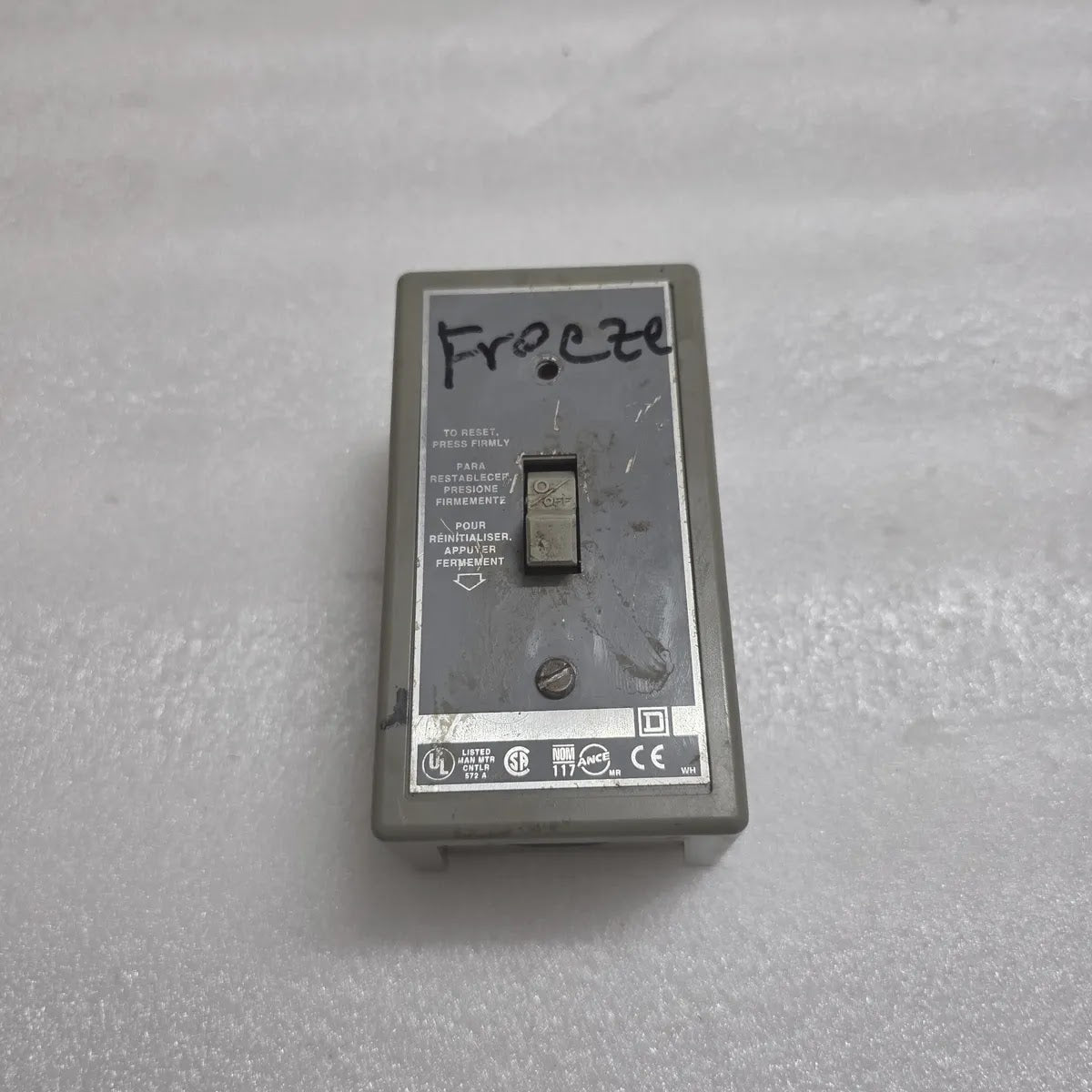Square D Manual Motor Starter Controller Reset Button UL CSA Pre-Owned