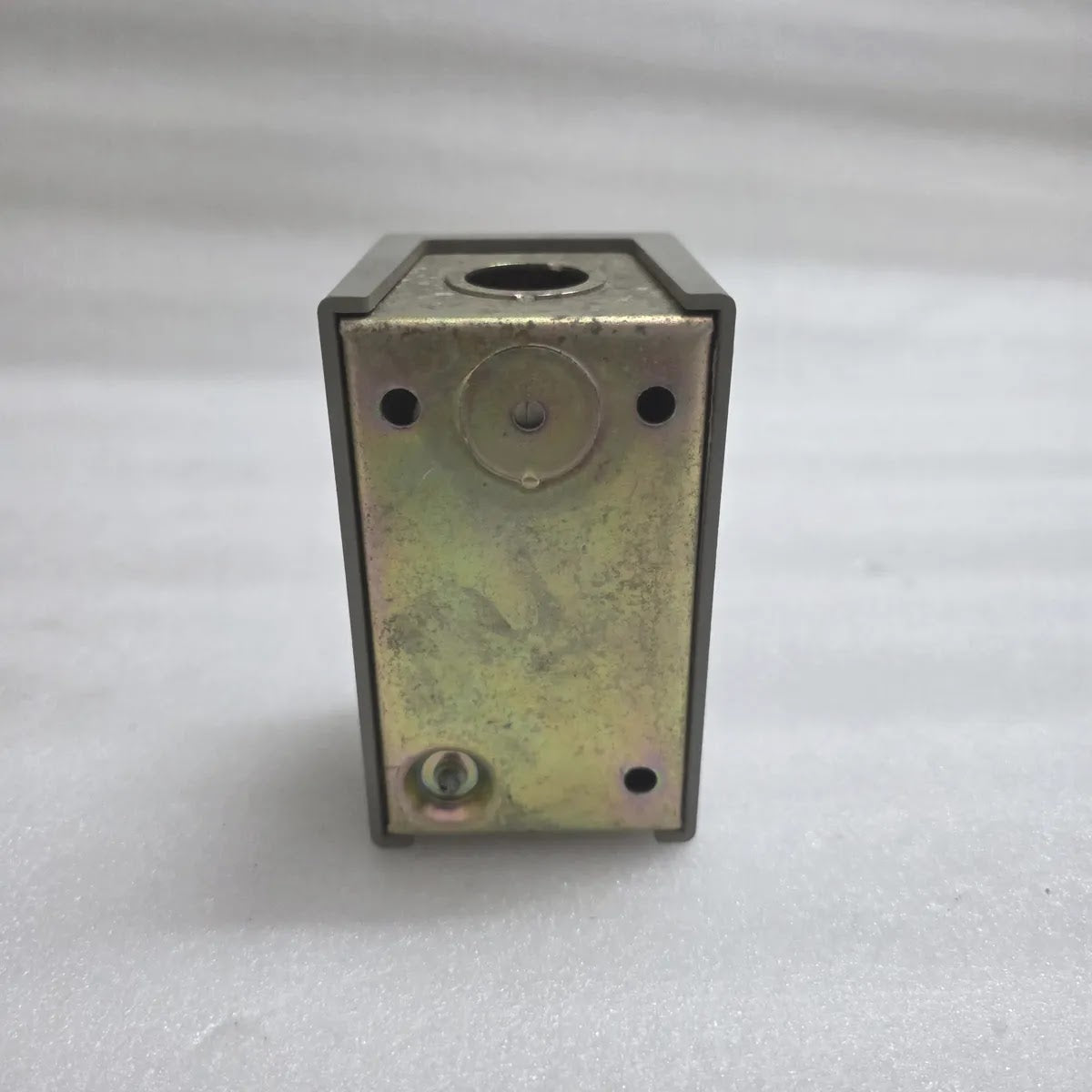 Square D Manual Motor Starter Controller Reset Button UL CSA Pre-Owned