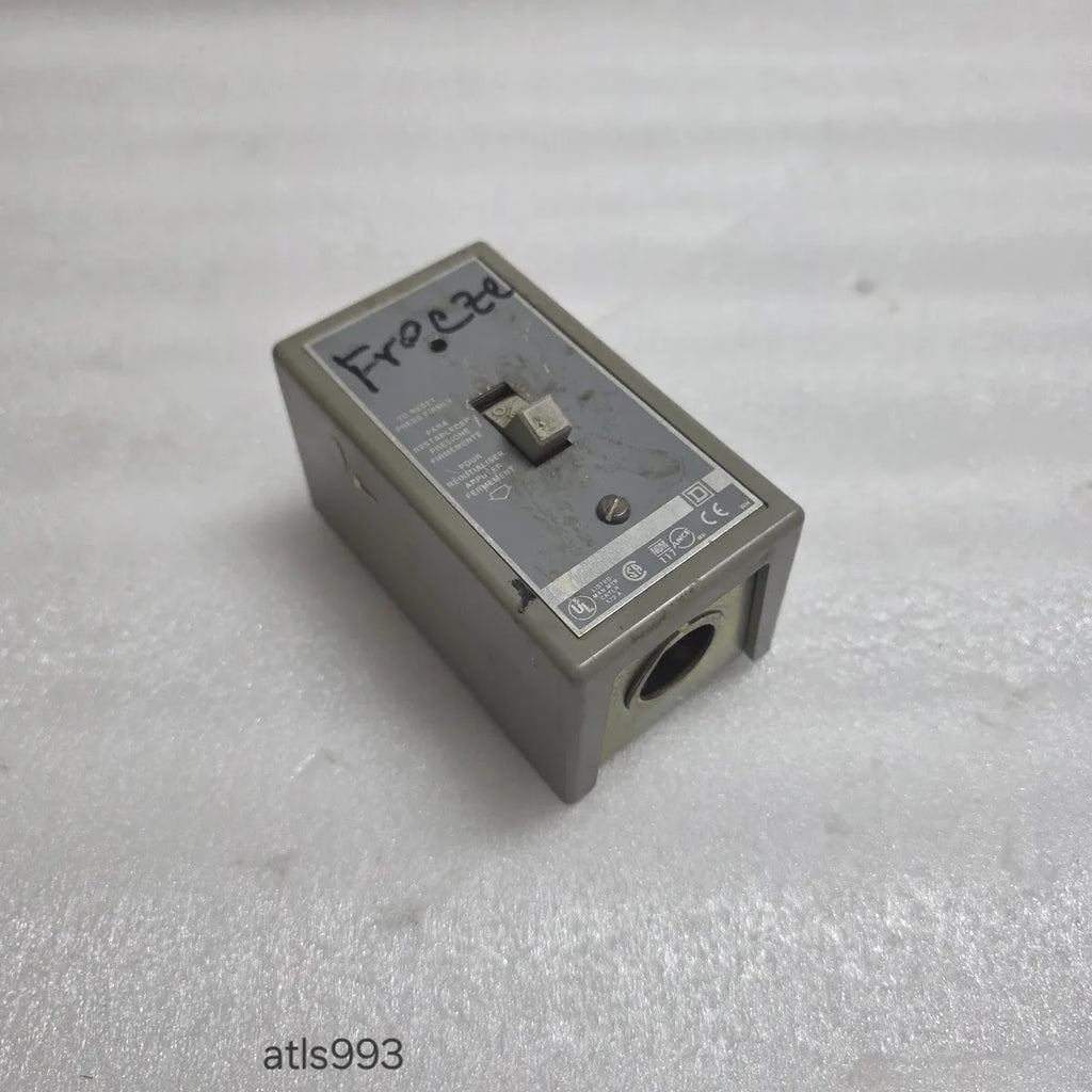 Square D Manual Motor Starter Controller Reset Button UL CSA Pre-Owned