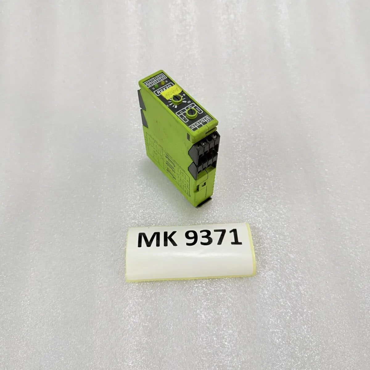 Tele R2X20 Monitoring Relay 230V AC Time/Level Dial DIN Rail