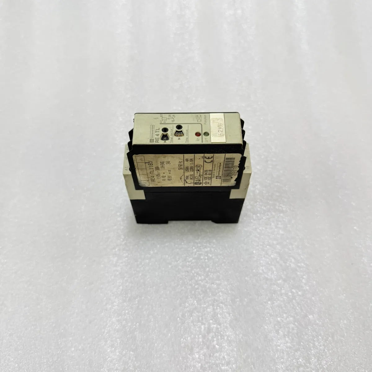 Telemecanique RE4TL11BU Timing Relay 0.05s-300h 110-240V / 24V 4A Pre-Owned