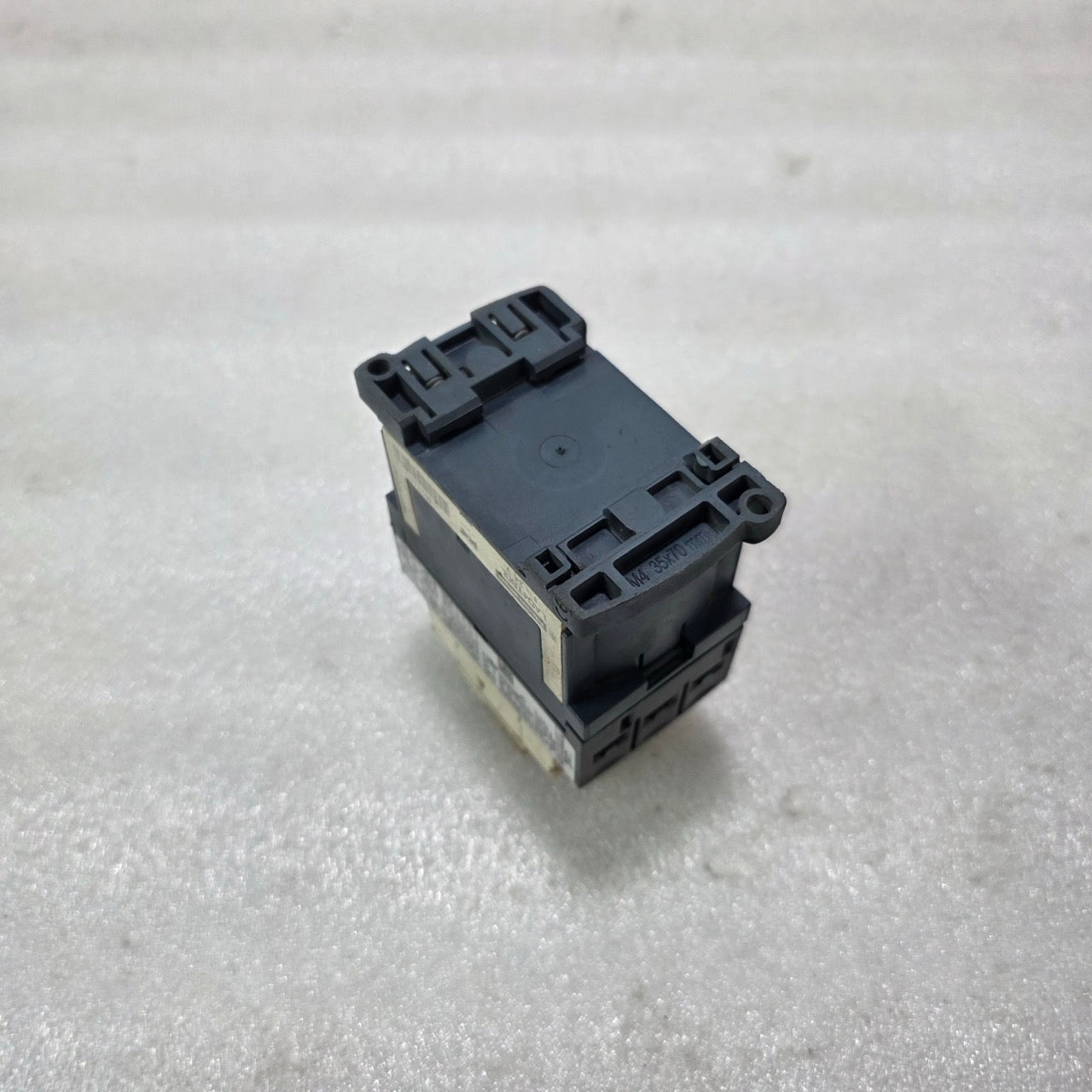 TELEMECANIQUE LC1D09BD CONTACTOR 24V DC COIL 25A 3P 1NO+1NC WITH LAD4TBDL SUPPRE