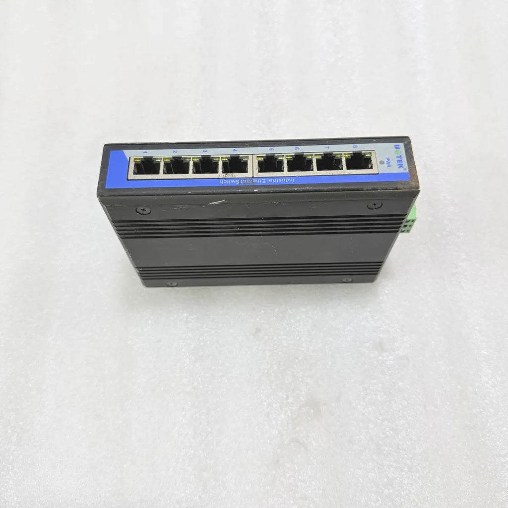 UTEK UT-6408 8-Port Unmanaged Industrial Ethernet Switch Pre-Owned