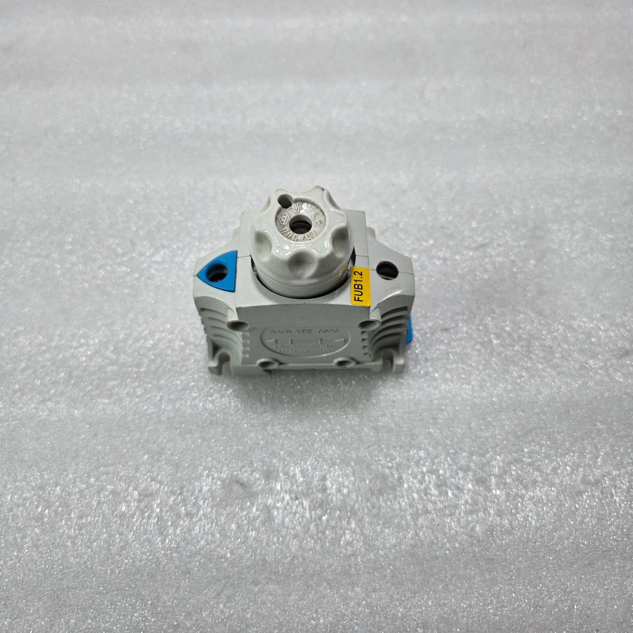 WÖHNER 25A 500V NEOZED DIN RAIL FUSE HOLDER BASE VDE0636 MADE IN GERMANY